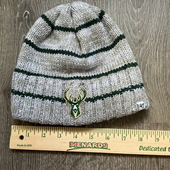 Milwaukee Bucks NBA Knit Beanie Hat Green Gray Tan Stripes One Size - Picture 2 of 7